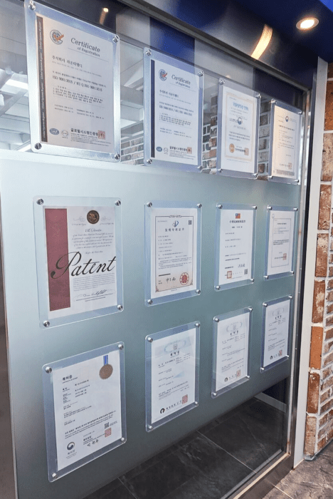 LAON TMD patent and certificates photo